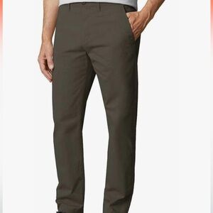 English Laundry Men's Olive Green Chinos